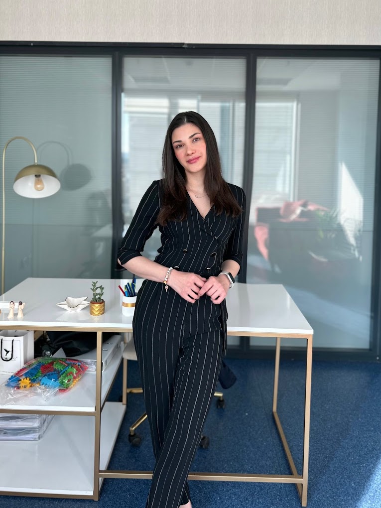 Betul Demir Hakkında Bilgi