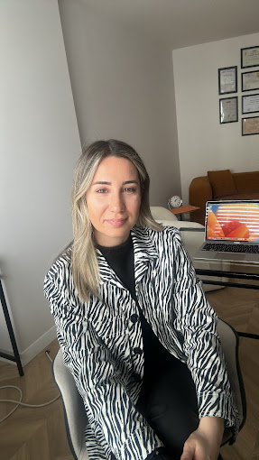 Büşra Reyhan Tekeli logo